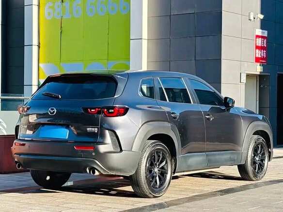 2023 Mazda CX-50, серый, 2200000 рублей - вид 5