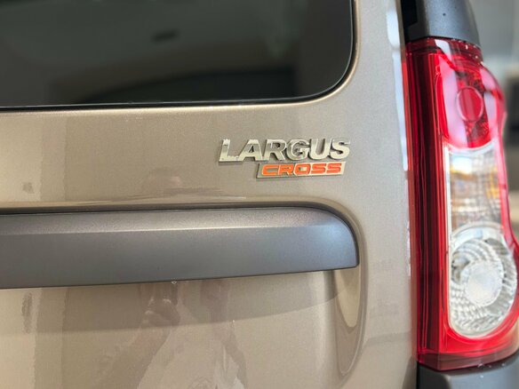 2026 Lada (ВАЗ) Largus Cross I Рестайлинг, коричневый, 2042000 рублей - вид 16
