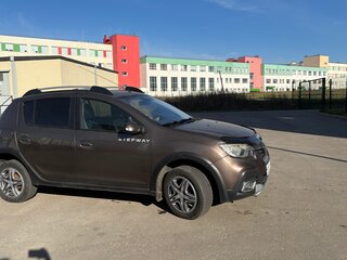 2018 Renault Sandero Stepway II Рестайлинг, коричневый, 885000 рублей, вид 2