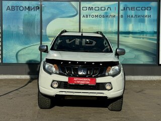 2017 Mitsubishi L200 V, белый, 1815000 рублей, вид 2