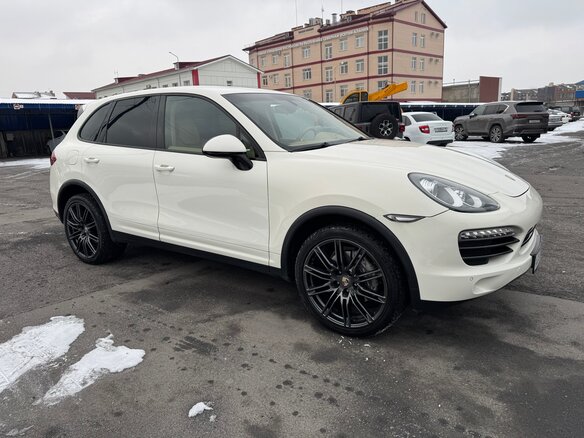 2011 Porsche Cayenne II (958), белый, 2300000 рублей - вид 1