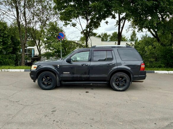 2007 Ford Explorer IV, серый, 749000 рублей - вид 1