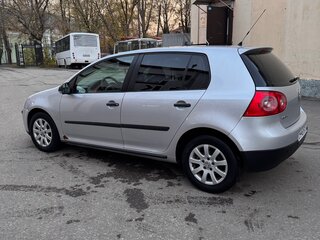 2007 Volkswagen Golf V, серебристый, 520000 рублей, вид 3