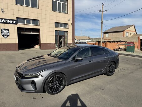 2023 Kia K5 III, серый, 3570000 рублей, вид 3