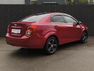 2013 Chevrolet Aveo II, красный, 699000 рублей, вид 5