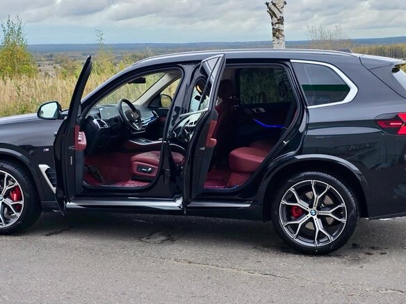 2024 BMW X5 30Li IV (G05/G18) Рестайлинг, чёрный - вид 3