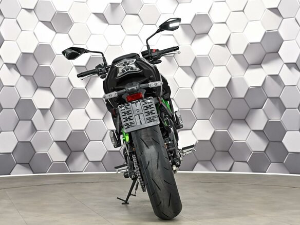 2026 Kawasaki Z 650, чёрный, 925000 рублей - вид 5