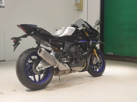 2026 Yamaha YZF-R1M, чёрный, 3256000 рублей, вид 5