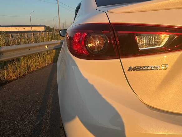 2014 Mazda 3 III (BM), белый, 1350000 рублей - вид 13