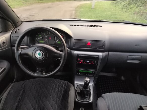 2006 Skoda Octavia I (A4) Рестайлинг, серебристый, 350000 рублей - вид 10