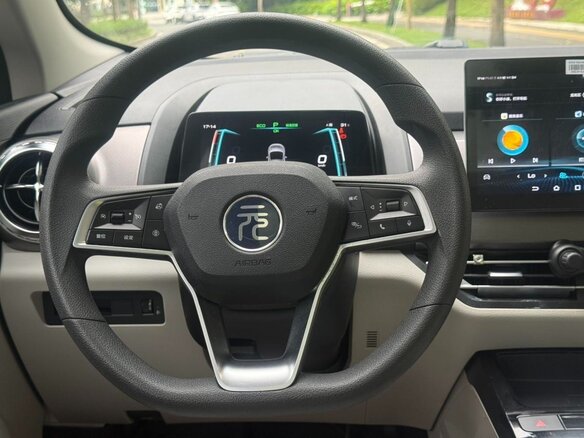 2021 BYD Yuan Pro (50 kWh) I Рестайлинг 2 (Pro), белый - вид 13
