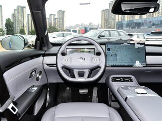 2026 Changan Qiyuan A06 28.39 kWh, серебристый, 2590000 рублей, вид 5