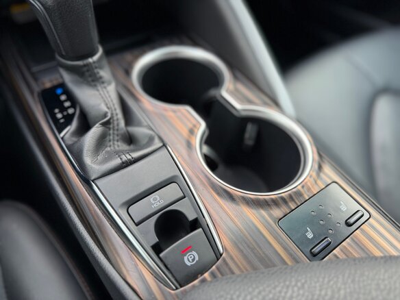 2019 Toyota Camry VIII (XV70), чёрный, 2650000 рублей - вид 13