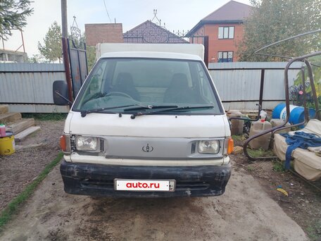 1997 Toyota TownAce, белый, 325000 рублей, вид 1