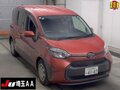 2023 Toyota Sienta III, красный, 1139000 рублей