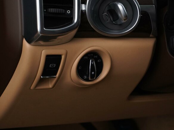 2014 Porsche Cayenne Turbo II Рестайлинг (958), чёрный, 3697414 рублей - вид 19