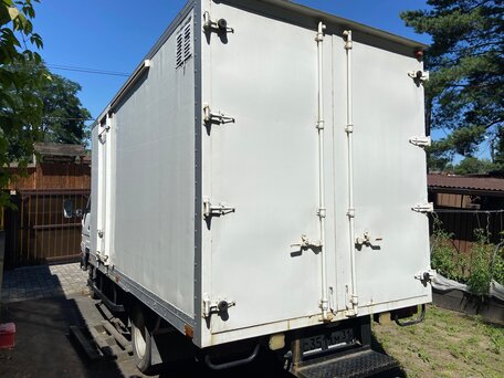 1993 Toyota Dyna, белый, 1100000 рублей, вид 4