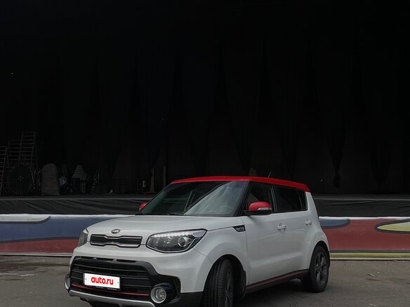 2017 Kia Soul II Рестайлинг, белый, 1390000 рублей - вид 11