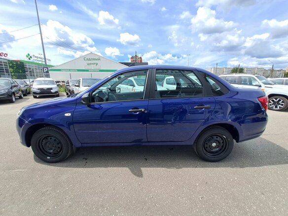 2026 Lada (ВАЗ) Granta I Рестайлинг, синий, 891900 рублей - вид 2