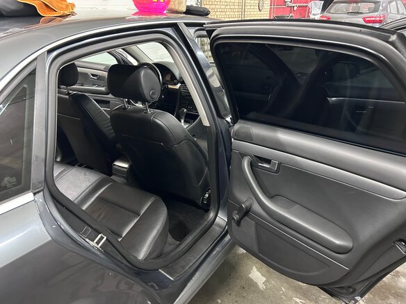 2003 Audi A4 II (B6), серый, 450000 рублей - вид 19