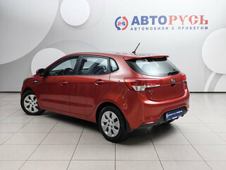 2016 Kia Rio III Рестайлинг, красный, 1035000 рублей, вид 2