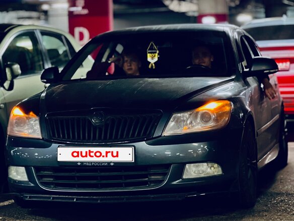 2011 Skoda Octavia II (A5) Рестайлинг, серый, 650000 рублей - вид 2