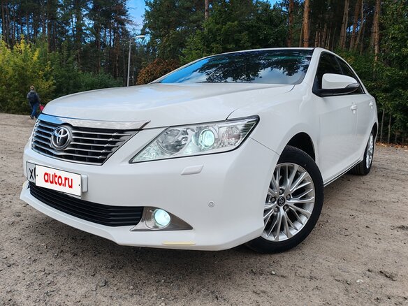 2014 Toyota Camry VII (XV50), белый, 1785000 рублей