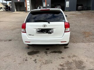 2012 Toyota Corolla Fielder XI (E160, E170, E180), белый, 920000 рублей, вид 3
