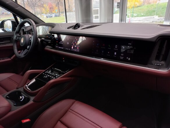 2026 Porsche Cayenne III Рестайлинг, чёрный, 21990000 рублей - вид 8