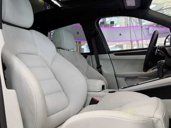 2025 Porsche Macan I Рестайлинг 2, чёрный, 11495000 рублей - вид 26