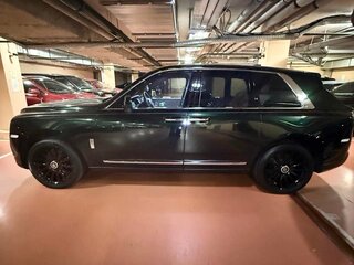 2020 Rolls-Royce Cullinan I (Series I), зелёный, 26500000 рублей, вид 1