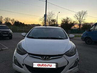 2015 Hyundai Elantra V (MD) Рестайлинг, белый, 630000 рублей, вид 3
