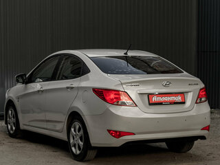 2015 Hyundai Solaris I Рестайлинг, бежевый, 899000 рублей, вид 4