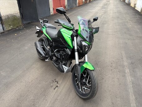 2024 Bajaj Dominar 400, зелёный, 400000 рублей, вид 2