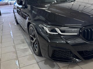 2021 BMW 5 серии 530i VII (G30/G31/G38) Рестайлинг, чёрный, 5500000 рублей, вид 4