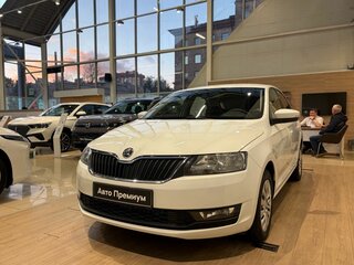 2019 Skoda Rapid I Рестайлинг, белый, 1589000 рублей, вид 3