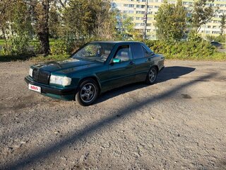 1991 Mercedes-Benz 190 (W201), зелёный, 200000 рублей, вид 1