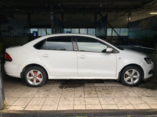 2014 Volkswagen Polo V, белый, 380000 рублей, вид 2