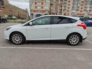 2014 Ford Focus III, белый, 730000 рублей, вид 1