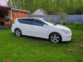 2002 Toyota Caldina III, белый, 650000 рублей, вид 2