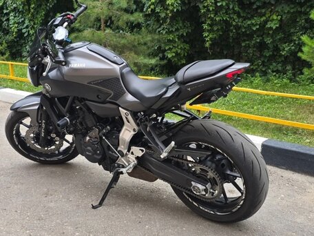 2015 Yamaha MT-07 (FZ-07), серый, 630000 рублей, вид 1