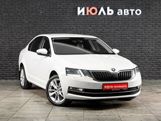 2018 Skoda Octavia III (A7) Рестайлинг, белый, 1900000 рублей, вид 3