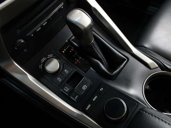 2016 Lexus NX 200 I, белый, 2860000 рублей - вид 19