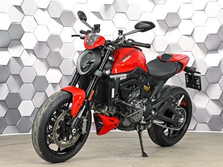 2021 Ducati Monster 937, красный, 819000 рублей, вид 2