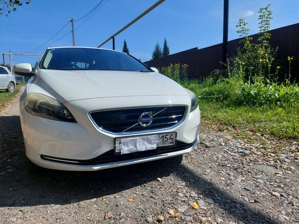 2014 Volvo V40 II, белый, 1200000 рублей - вид 2
