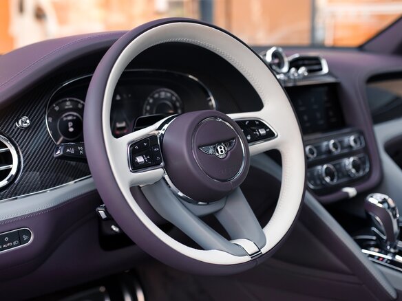 2026 Bentley Bentayga I Рестайлинг, серый, 45900000 рублей - вид 26