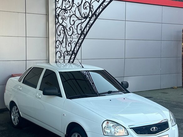2017 Lada (ВАЗ) Priora I Рестайлинг, белый, 865000 рублей - вид 13