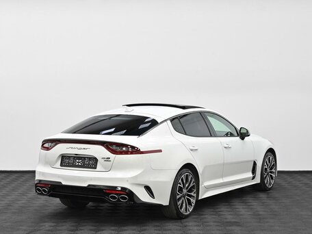 2018 Kia Stinger I, белый, 2025000 рублей, вид 2