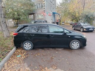 2010 Toyota Wish II, чёрный, 1070000 рублей, вид 3
