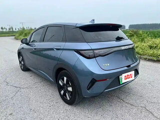 2025 BYD Dolphin 45.12 kWh I Рестайлинг, голубой, 1099099 рублей, вид 5